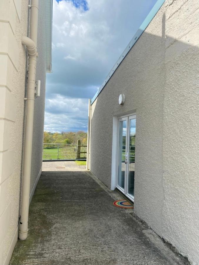 Mill House Studio Apartment Stranocum Exteriör bild